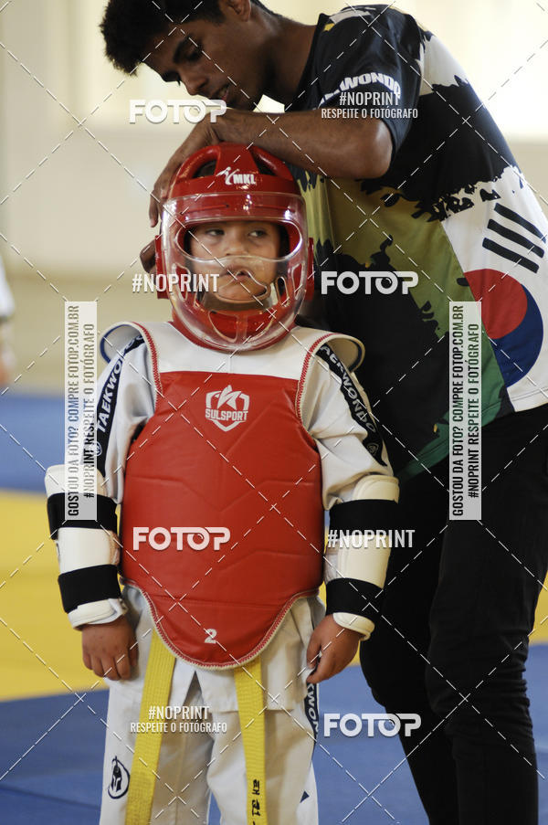 Buy your photos of the eventFestival de Lutas das Escolinhas Esportivas on Fotop