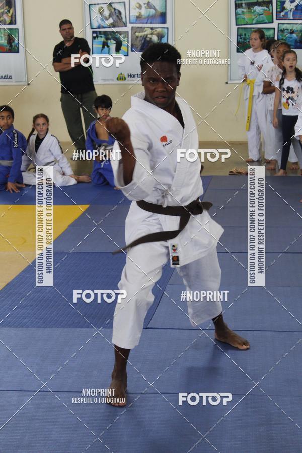 Achetez vos photos de l'vnementFestival de Lutas das Escolinhas Esportivas sur Fotop