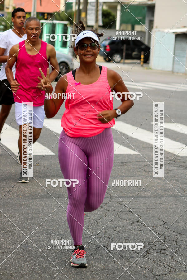 Buy your photos of the eventCorrida e Caminhada Outubro Rosa on Fotop