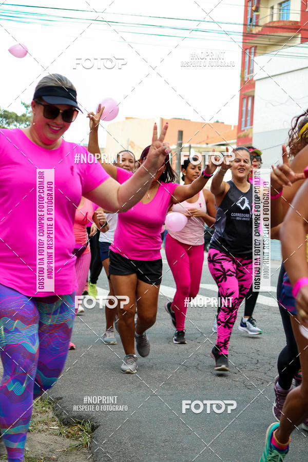 Buy your photos of the eventCorrida e Caminhada Outubro Rosa on Fotop