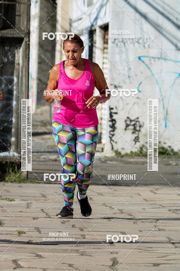 Buy your photos of the eventCorrida e Caminhada Outubro Rosa on Fotop