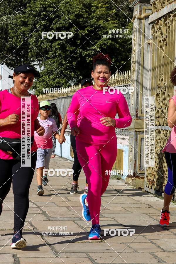 Buy your photos of the eventCorrida e Caminhada Outubro Rosa on Fotop