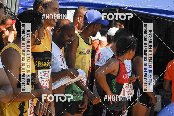 Buy your photos of the event8 Corrida guia de Fogo on Fotop