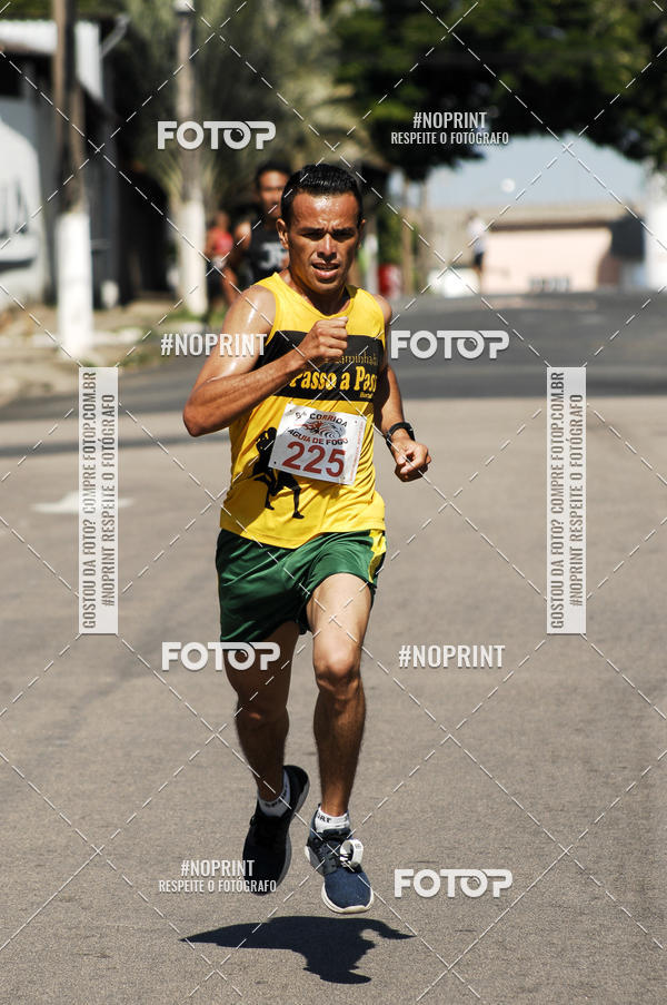Buy your photos of the event8 Corrida guia de Fogo on Fotop