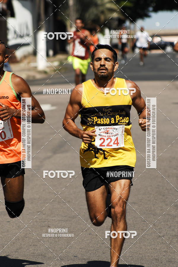Buy your photos of the event8 Corrida guia de Fogo on Fotop
