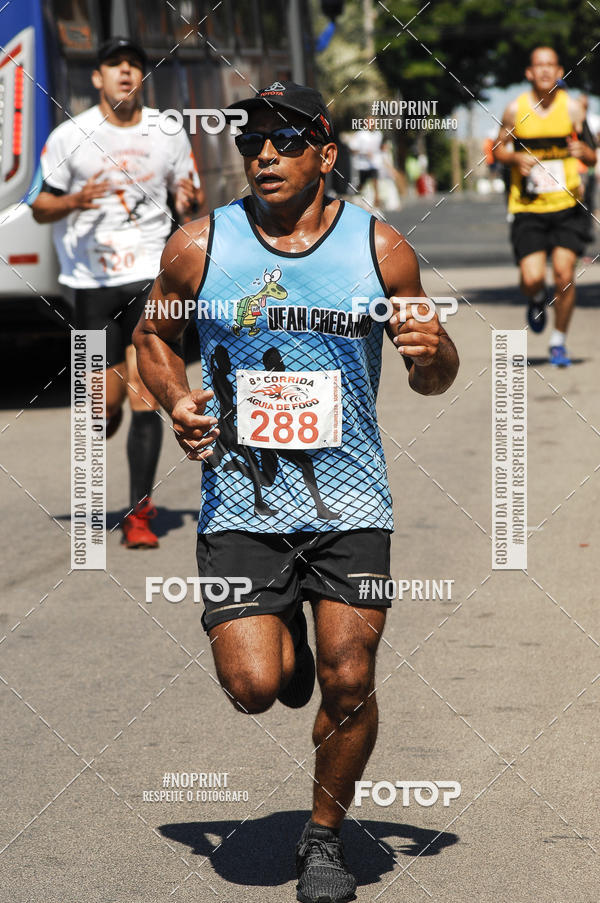 Buy your photos of the event8 Corrida guia de Fogo on Fotop