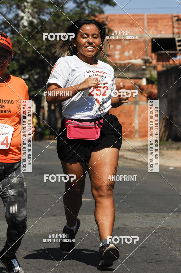 Buy your photos of the event8 Corrida guia de Fogo on Fotop
