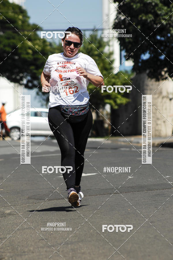 Buy your photos of the event8 Corrida guia de Fogo on Fotop