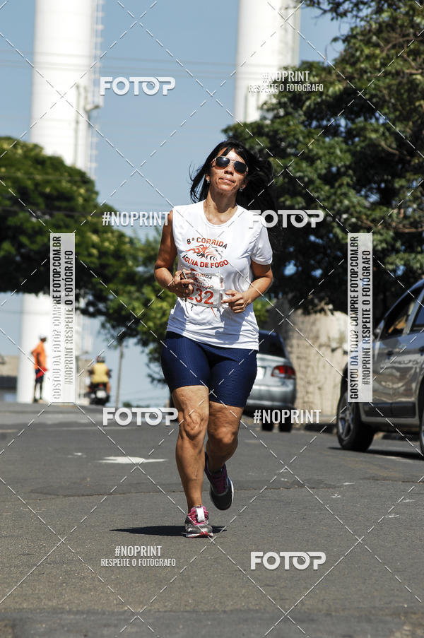 Buy your photos of the event8 Corrida guia de Fogo on Fotop