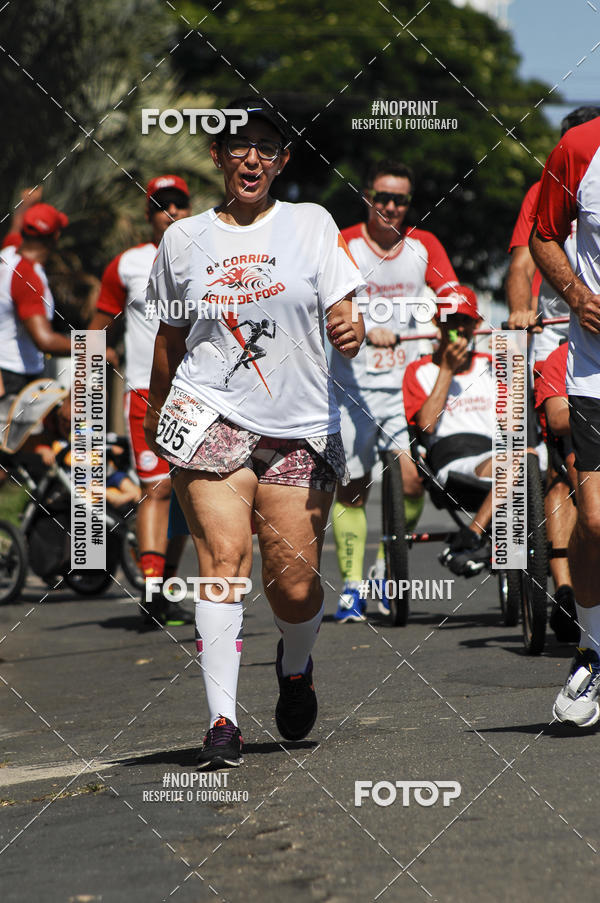 Buy your photos of the event8 Corrida guia de Fogo on Fotop