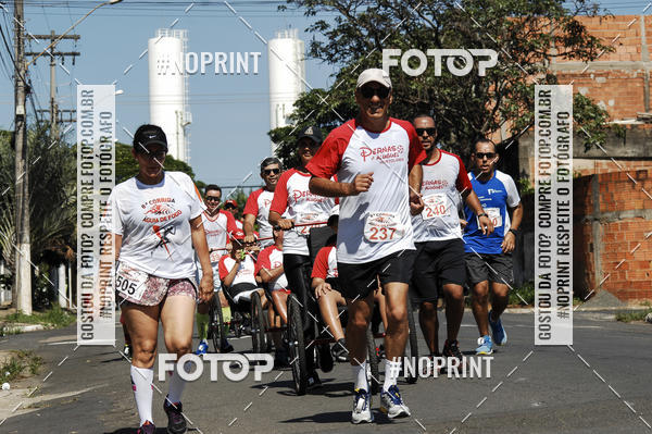 Buy your photos of the event8 Corrida guia de Fogo on Fotop