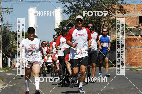 Buy your photos of the event8 Corrida guia de Fogo on Fotop
