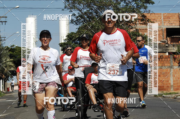 Buy your photos of the event8 Corrida guia de Fogo on Fotop