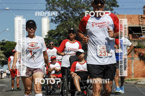 Buy your photos of the event8 Corrida guia de Fogo on Fotop