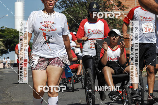 Buy your photos of the event8 Corrida guia de Fogo on Fotop