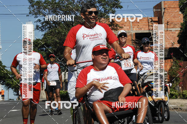 Buy your photos of the event8 Corrida guia de Fogo on Fotop