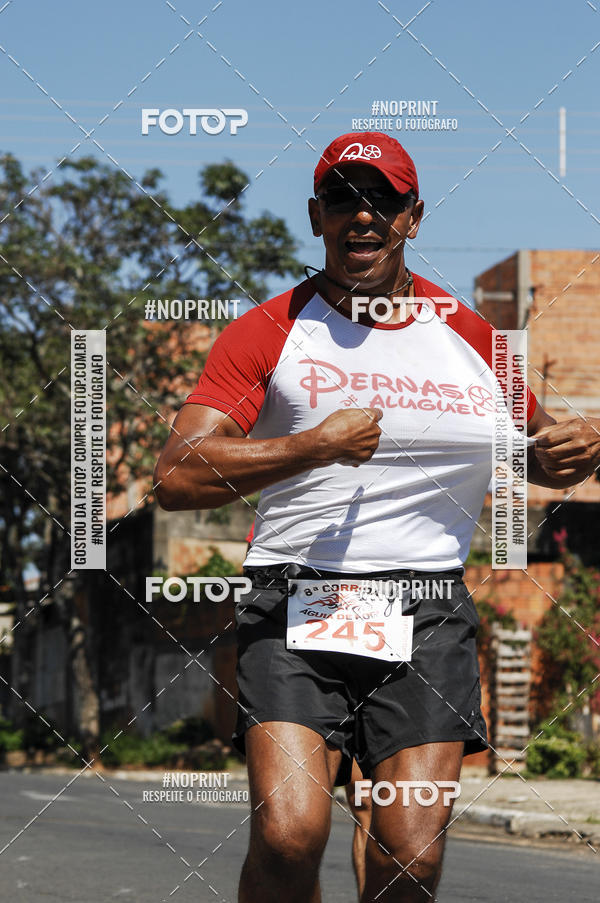 Buy your photos of the event8 Corrida guia de Fogo on Fotop