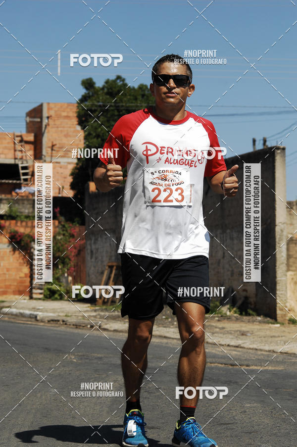 Buy your photos of the event8 Corrida guia de Fogo on Fotop