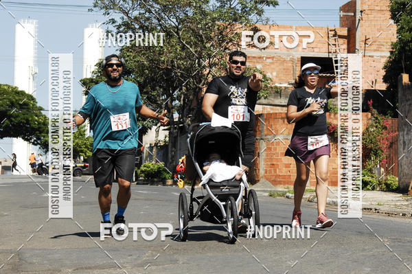 Buy your photos of the event8 Corrida guia de Fogo on Fotop