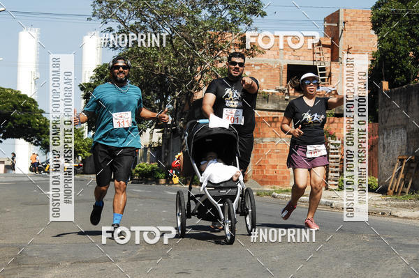 Buy your photos of the event8 Corrida guia de Fogo on Fotop