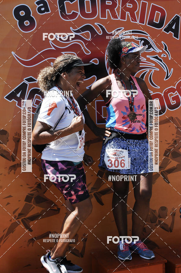Buy your photos of the event8 Corrida guia de Fogo on Fotop
