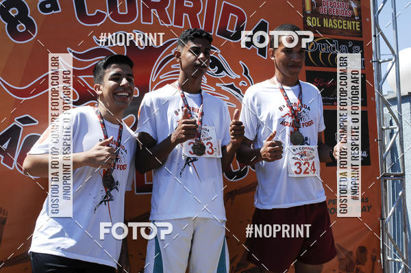Buy your photos of the event8 Corrida guia de Fogo on Fotop