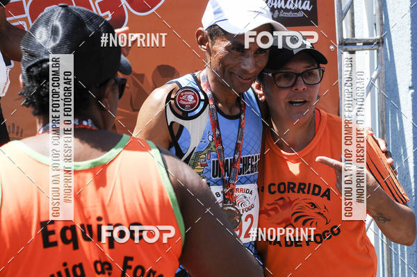 Buy your photos of the event8 Corrida guia de Fogo on Fotop