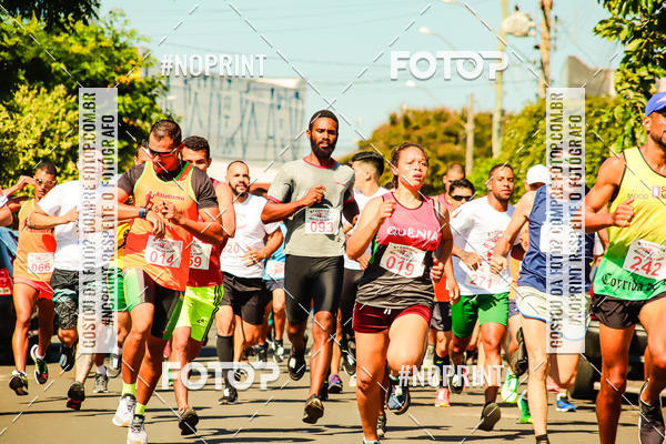 Buy your photos of the event8 Corrida guia de Fogo on Fotop