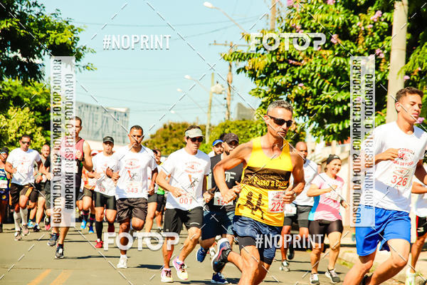 Buy your photos of the event8 Corrida guia de Fogo on Fotop