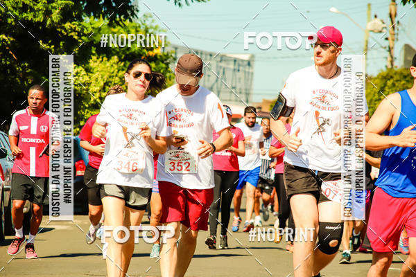 Buy your photos of the event8 Corrida guia de Fogo on Fotop