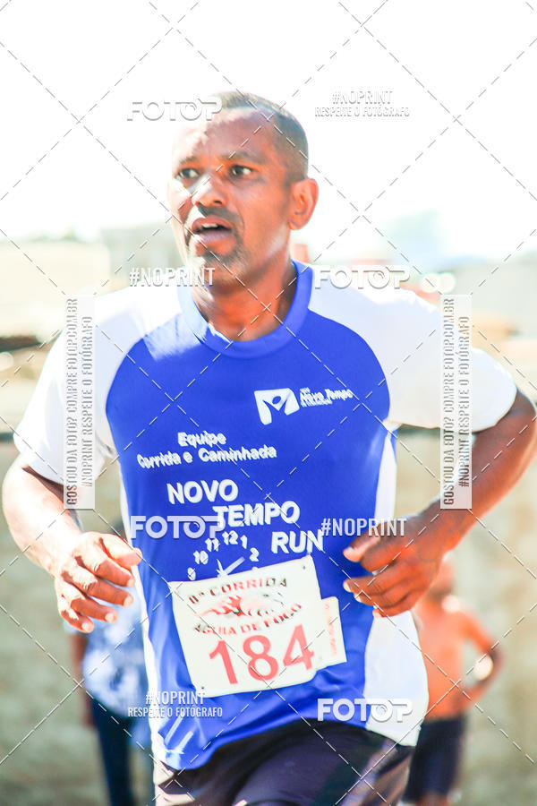 Buy your photos of the event8 Corrida guia de Fogo on Fotop