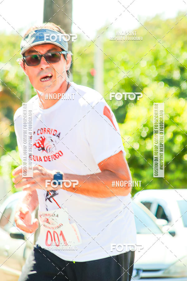 Buy your photos of the event8 Corrida guia de Fogo on Fotop