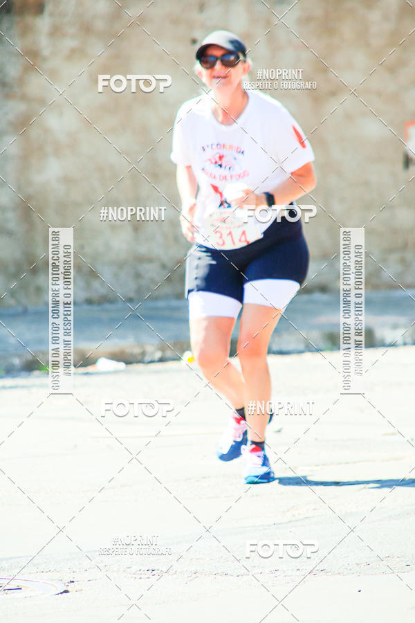Buy your photos of the event8 Corrida guia de Fogo on Fotop