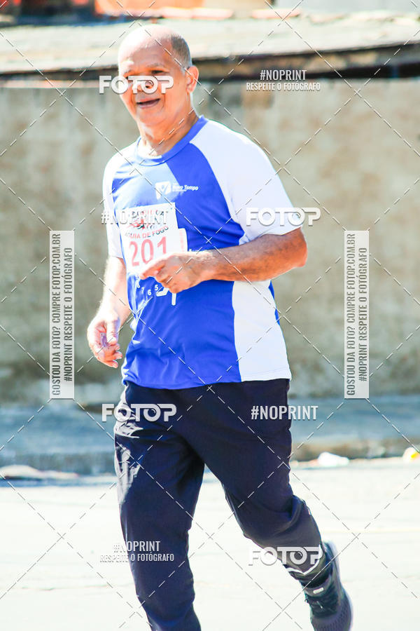 Buy your photos of the event8 Corrida guia de Fogo on Fotop