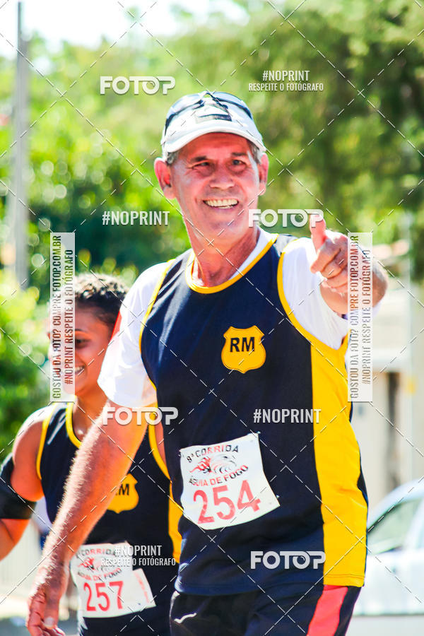 Buy your photos of the event8 Corrida guia de Fogo on Fotop