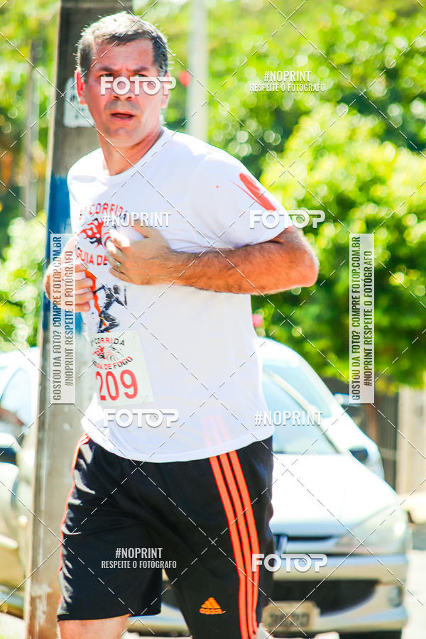 Buy your photos of the event8 Corrida guia de Fogo on Fotop