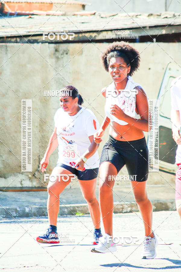 Buy your photos of the event8 Corrida guia de Fogo on Fotop