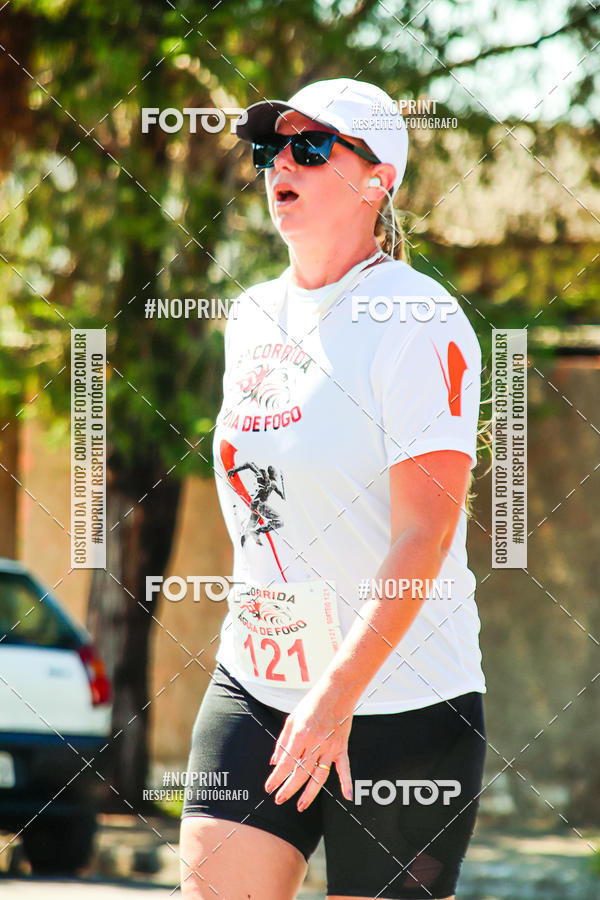 Buy your photos of the event8 Corrida guia de Fogo on Fotop
