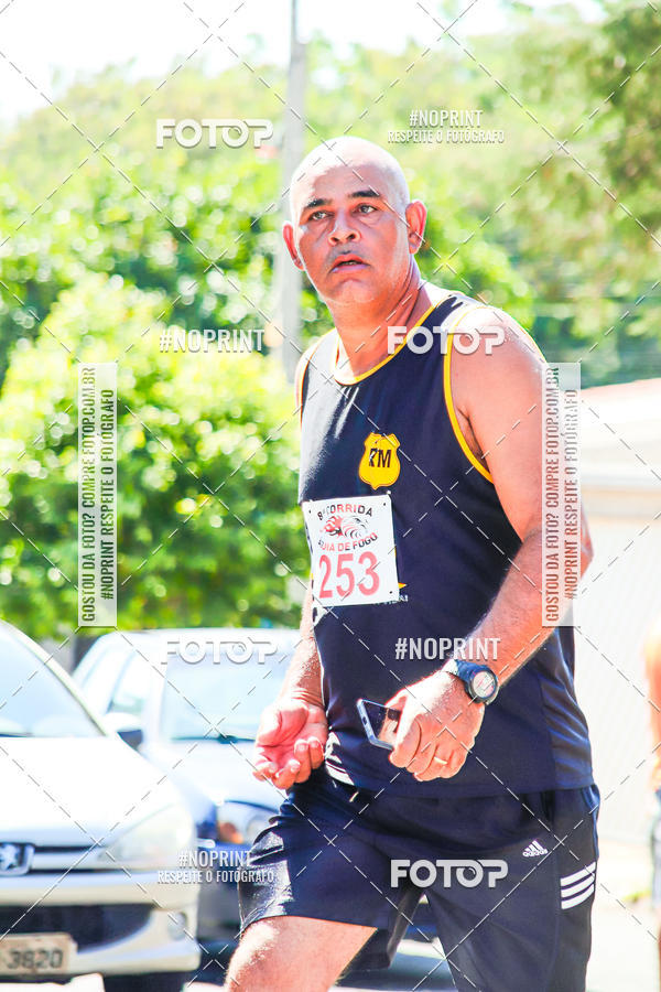 Buy your photos of the event8 Corrida guia de Fogo on Fotop