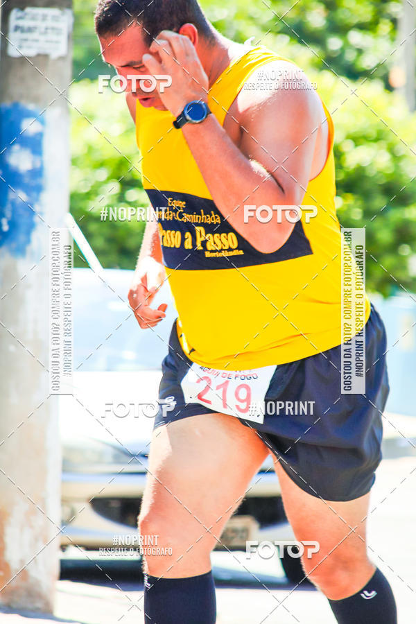 Buy your photos of the event8 Corrida guia de Fogo on Fotop