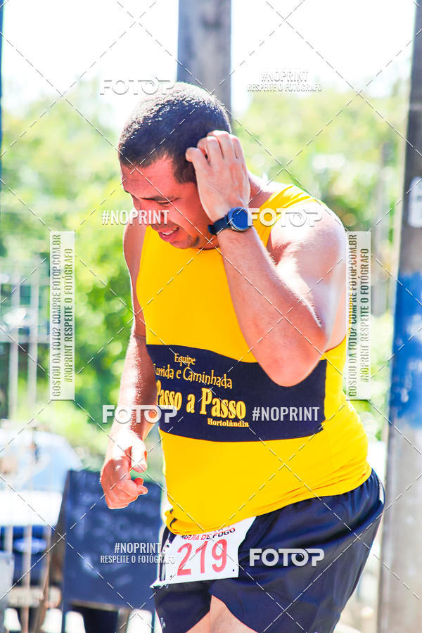 Buy your photos of the event8 Corrida guia de Fogo on Fotop