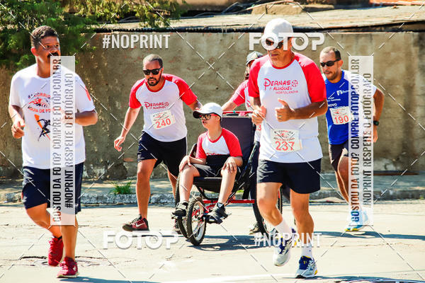 Buy your photos of the event8 Corrida guia de Fogo on Fotop