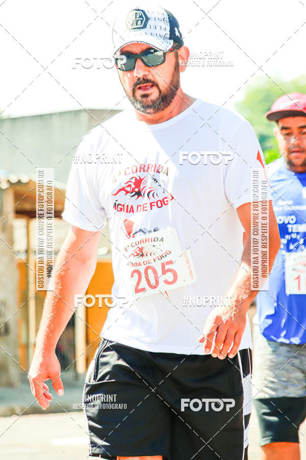 Buy your photos of the event8 Corrida guia de Fogo on Fotop