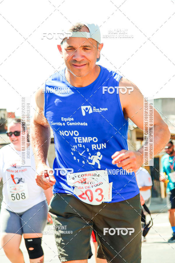 Buy your photos of the event8 Corrida guia de Fogo on Fotop