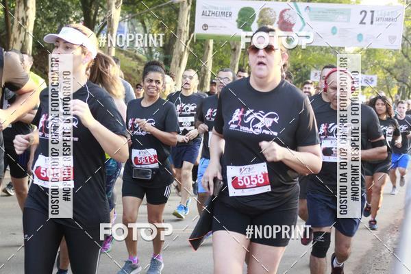 Buy your photos of the event89 Volta da Penha on Fotop