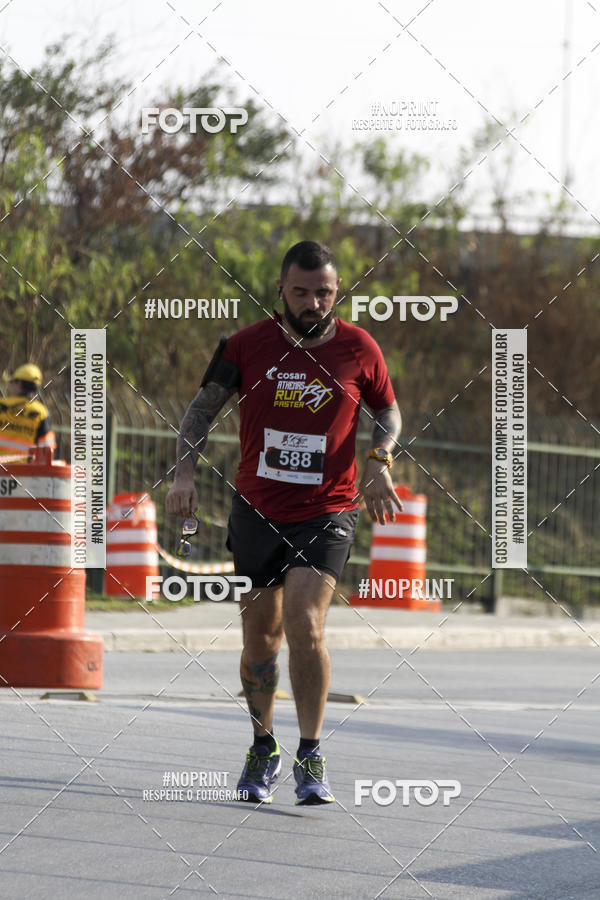 Buy your photos of the event89 Volta da Penha on Fotop