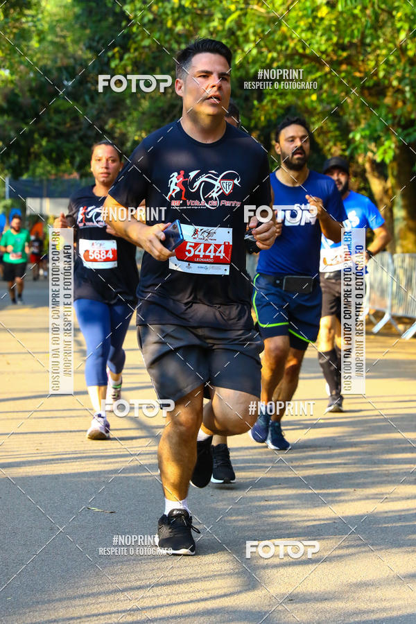 Buy your photos of the event89 Volta da Penha on Fotop