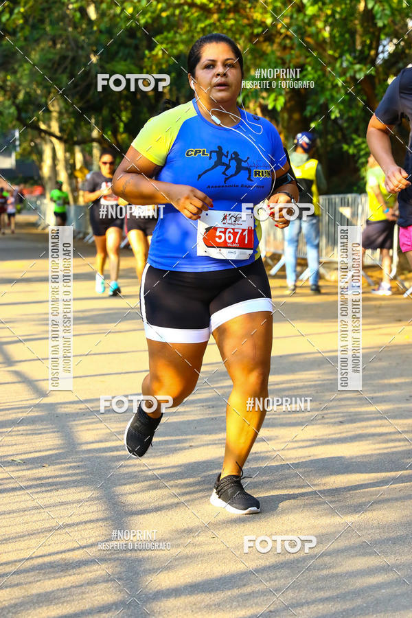 Buy your photos of the event89 Volta da Penha on Fotop