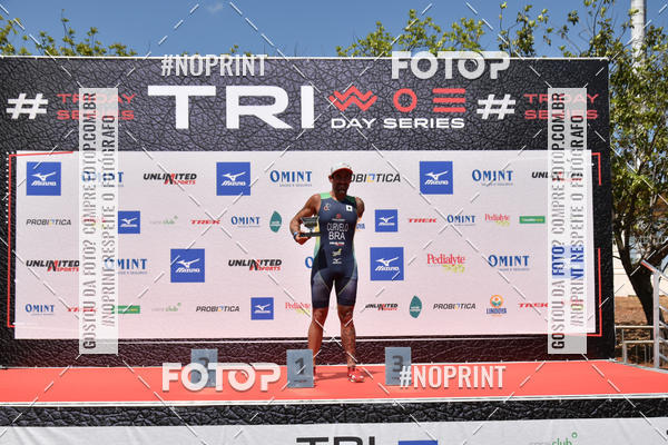 Compre as suas fotos do eventoTriday Series  - Etapa Braslia no Fotop