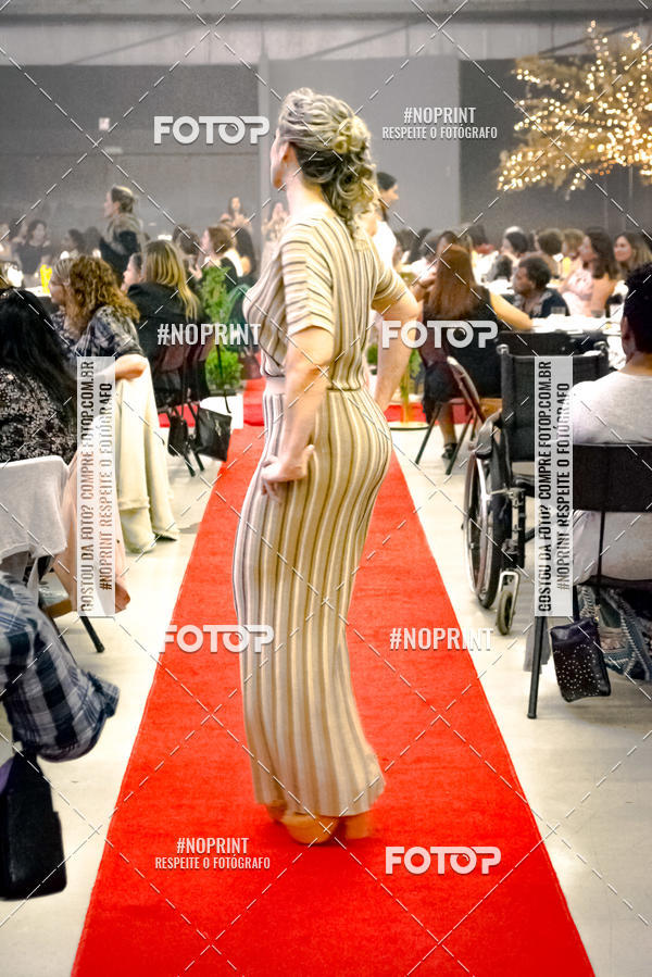 Buy your photos of the eventTEMPOS E ESTAES - CH DE MULHERES 2019 - DESFILE ANYDAY on Fotop